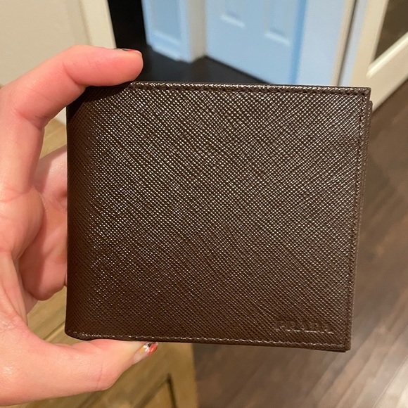 Men’s Prada leather wallet (with authentication card) - Picture 2 of 7